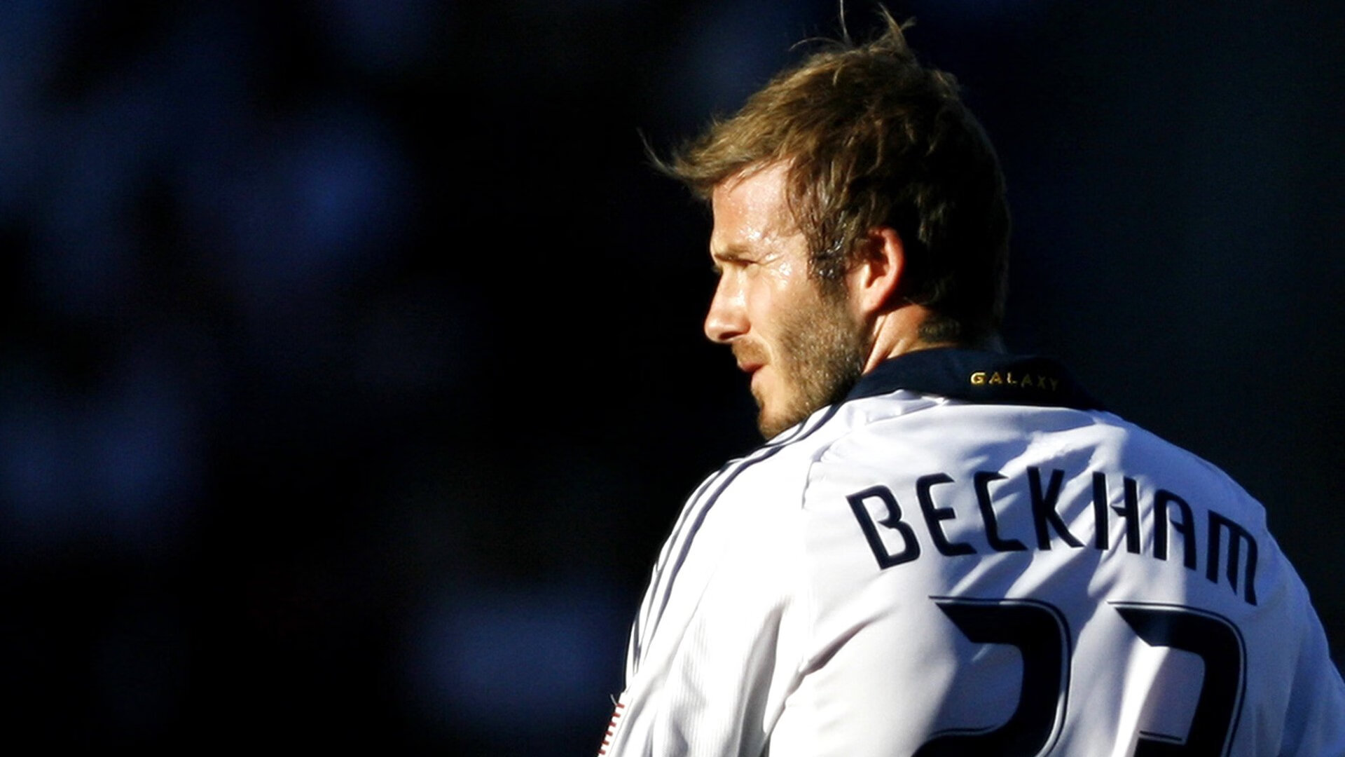 升至第2!曼城3-1伯恩茅斯距榜首6分哈兰德单刀双响谢尔基两助攻,曼城引援哈兰德